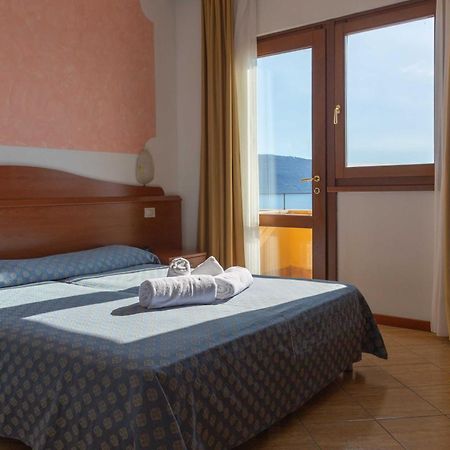 All Inclusive Hotel Piccolo Paradiso Toscolano-Maderno Exterior foto